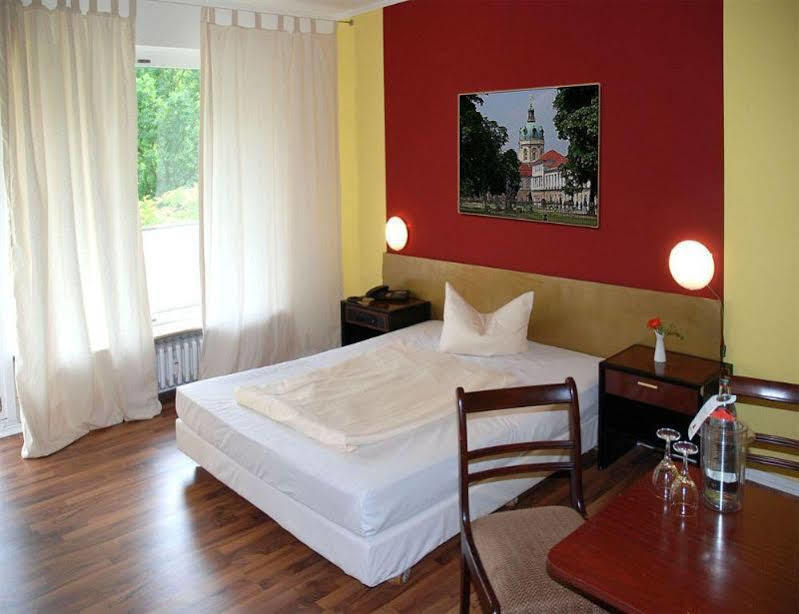 Alecsa Hotel Am Olympiastadion Berlin Extérieur photo